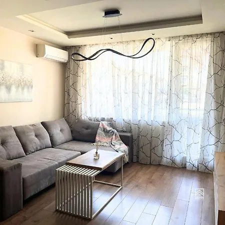 Modern Central 1-Bedroom Apartment Near Mall Sofia & Metro